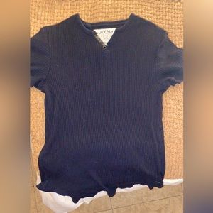 Selling a Buffalo David Button Henley shirt, only been worn once, Best quality!